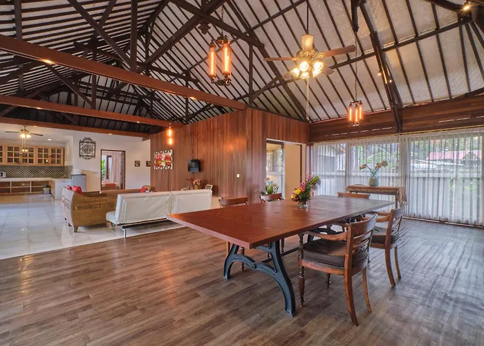Miko Villa *